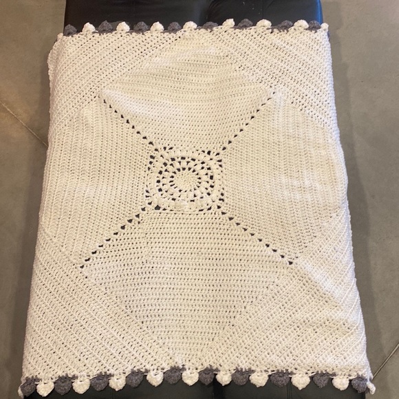 White Afghan - Picture 4 of 5